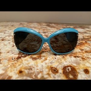 Balenciaga oversized  glasses. Missing gold tip